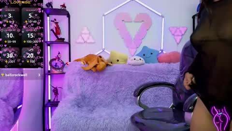 littlevixen18 online show from 03.06.25