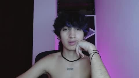 Snapshot of littlextrem chatting on 02.06.26 Eros online show from 02.06.26