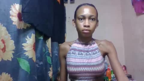 Snapshot of littleyanah chatting on 04.18.26 yanah online show from 04.18.26