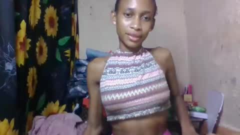 Snapshot of littleyanah chatting on 04.30.26 yanah online show from 04.30.26