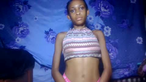 Snapshot of littleyanah chatting on 05.23.26 yanah online show from 05.23.26