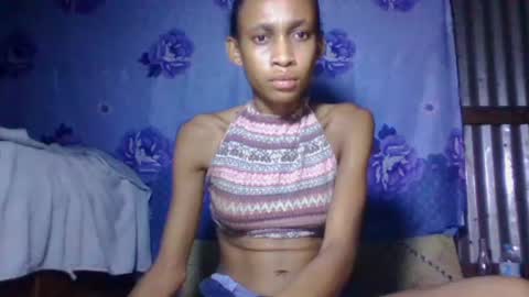 Snapshot of littleyanah chatting on 07.25.26 yanah online show from 07.25.26