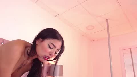 Nicky online show from 10.05.25