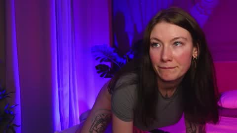 Liv 3 online show from 11.21.25