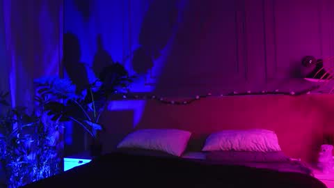 Liv 3 online show from 12.17.25