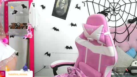 Katalina Novoa. online show from 10.30.25