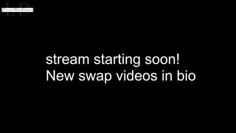 Snapshot of livanddrew chatting on 01.04.25 Liv and Drew online show from 01.04.25