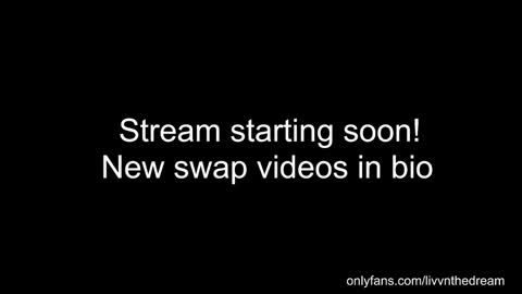 Snapshot of livanddrew chatting on 01.25.25 Liv and Drew online show from 01.25.25