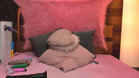 Livia and Lucy D online show from 02.01.26