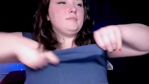 Snapshot of livinsubspace chatting on 02.16.25 Liv online show from 02.16.25