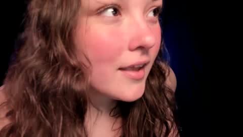 Snapshot of livinsubspace chatting on 09.21.25 Liv online show from 09.21.25