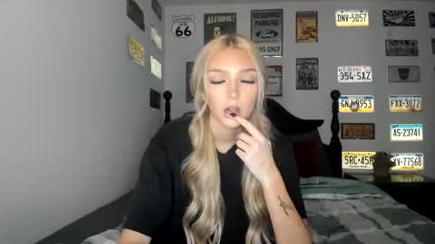 Snapshot of livvywinters chatting on 02.03.26 Livvy online show from 02.03.26