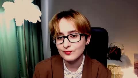 Snapshot of lixeluna chatting on 05.05.26 LixeLuna online show from 05.05.26
