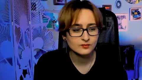 Snapshot of lixeluna chatting on 05.12.26 LixeLuna online show from 05.12.26