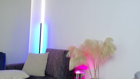 liz online show from 12.20.25