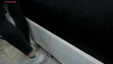 Liz  online show from 02.17.25