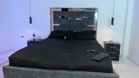 Snapshot of liz_sebas chatting on 07.18.26 liz sebas online show from 07.18.26