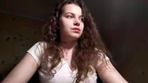 Snapshot of lizabethkimbal chatting on 04.14.26 Molly online show from 04.14.26