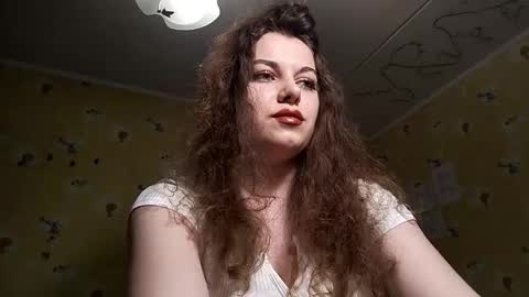 Snapshot of lizabethkimbal chatting on 04.22.26 Molly online show from 04.22.26