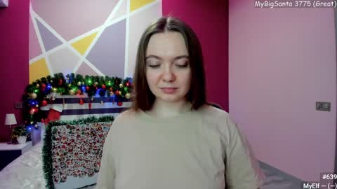Snapshot of lizaghost chatting on 12.16.24 Girl next door online show from 12.16.24