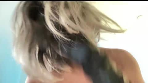 Lizeth online show from 11.18.25