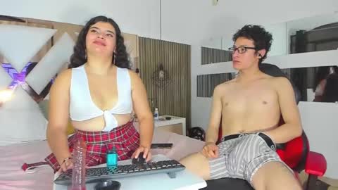 Snapshot of lizanddante chatting on 01.27.25 Liz and Dante online show from 01.27.25