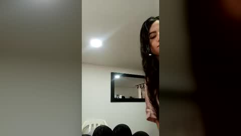 Snapshot of lizathomson_ chatting on 06.25.26 liza online show from 06.25.26