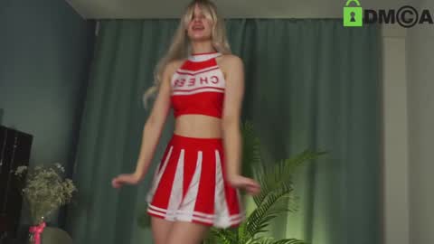 Sunnheart online show from 01.08.25