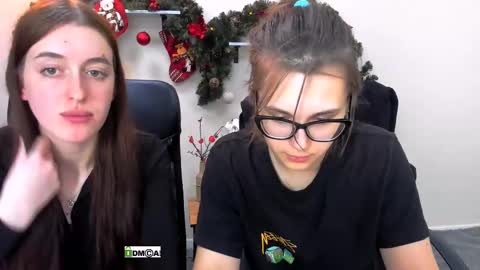 Snapshot of lizi_blow chatting on 01.10.25 Lizi online show from 01.10.25