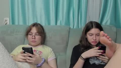 lizzi_muur online show from 12.10.24