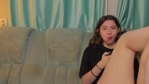 lizzi_muur online show from 12.26.24