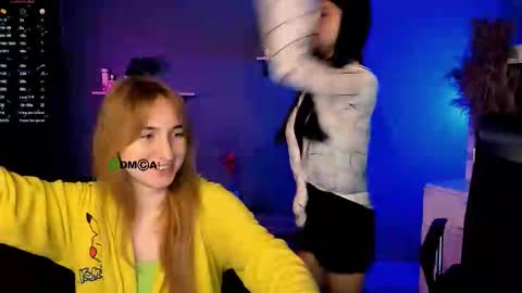 lizzie_boom online show from 10.17.25