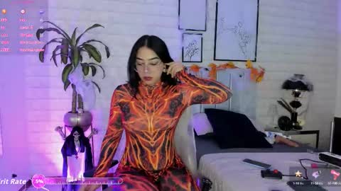  Lizzie  online show from 10.10.25