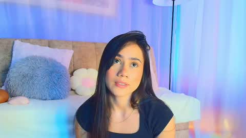 Snapshot of lizzy_kane chatting on 05.22.26 lizzy_kane online show from 05.22.26