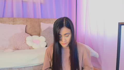 Snapshot of lizzy_kane chatting on 05.29.26 lizzy_kane online show from 05.29.26
