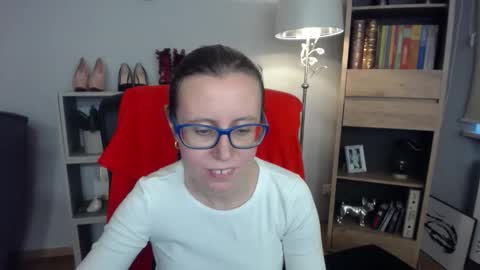 Lizzy online show from 10.30.25