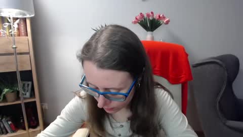Snapshot of lizzy_sparkle chatting on 04.24.26 Lizzy online show from 04.24.26