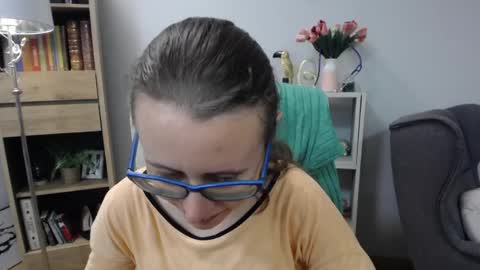 Snapshot of lizzy_sparkle chatting on 05.22.26 Lizzy online show from 05.22.26