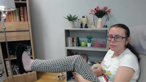 Snapshot of lizzy_sparkle chatting on 05.26.26 Lizzy online show from 05.26.26