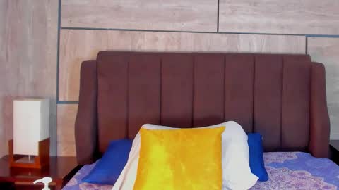 LizzySato online show from 11.25.25