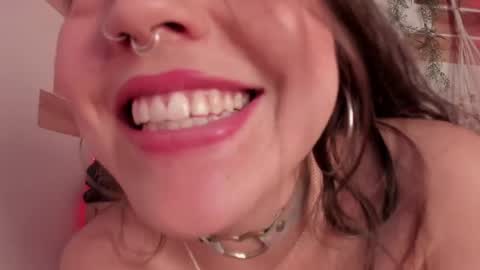 Llanna online show from 04.17.26