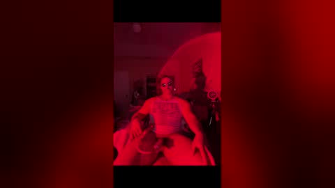 Snapshot of lljoey84 chatting on 02.12.26 lljoey84 online show from 02.12.26