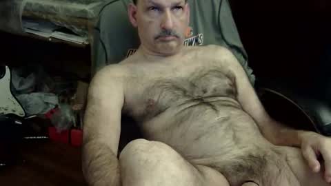 loades182025 online show from 11.18.25