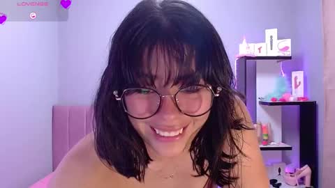 Snapshot of loaluxury chatting on 02.22.25 Pamela online show from 02.22.25