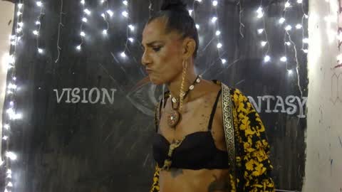 LA LOBA online show from 12.22.24