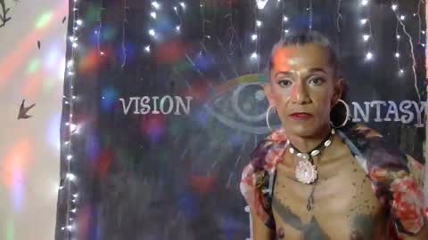 LA LOBA online show from 01.07.25