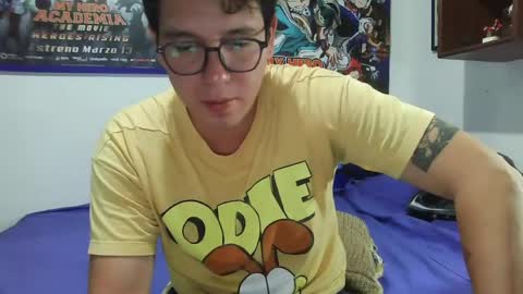 Snapshot of lobomx19 chatting on 05.13.26 Lobo online show from 05.13.26