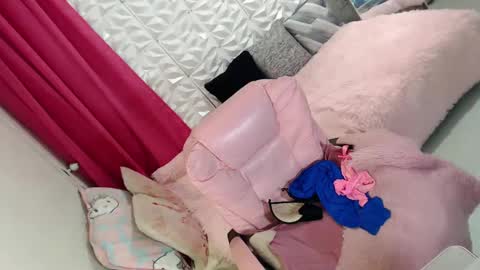 Snapshot of lobotara69 chatting on 03.09.25 Thea online show from 03.09.25