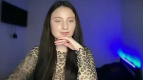 locaalis1 online show from 11.04.25