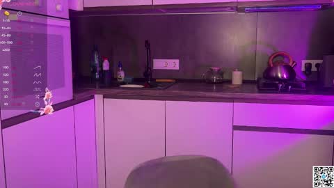 Snapshot of logan_mett chatting on 10.15.25 Logan online show from 10.15.25